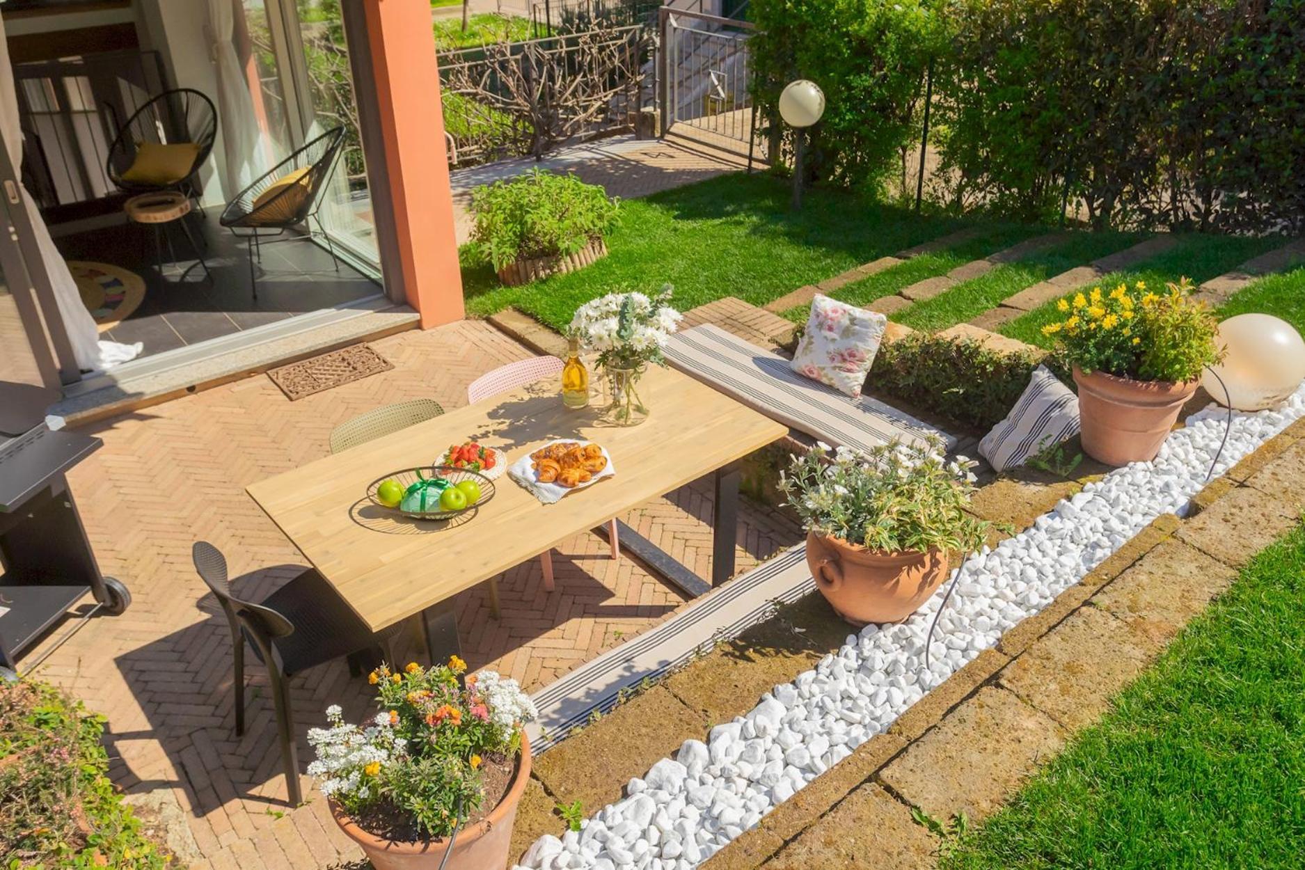 Apartment Vico Garden-203 By Rent *